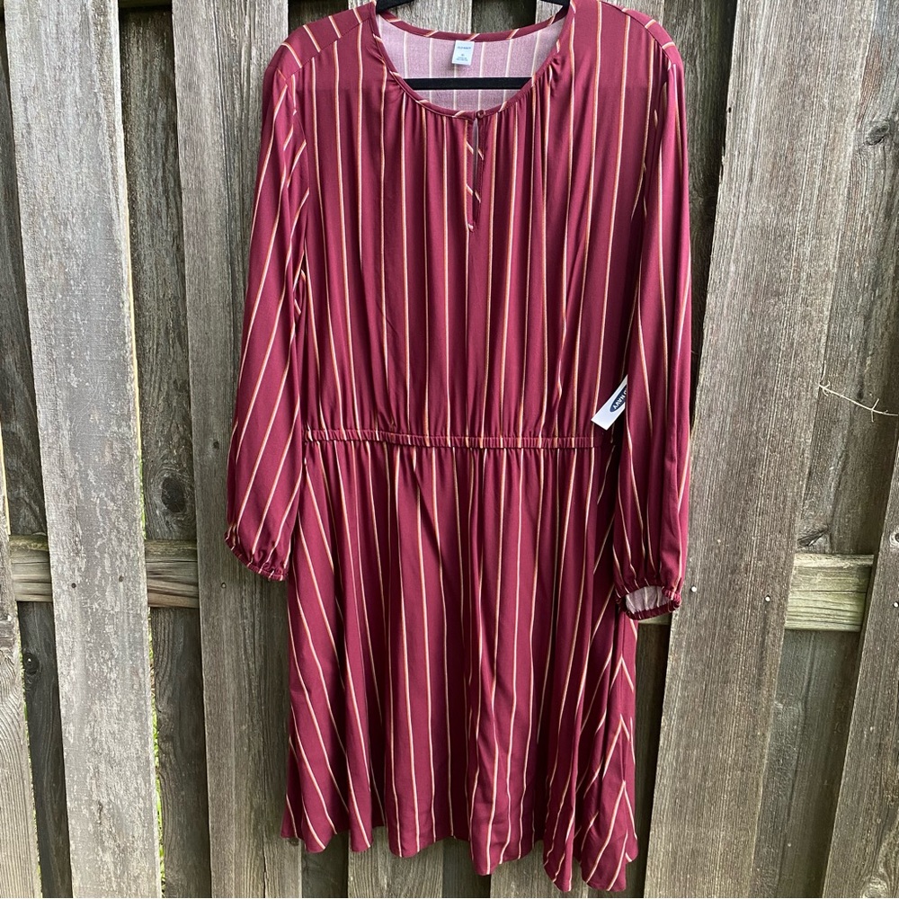 NWT Old Navy Burgundy Long Sleeve Dress